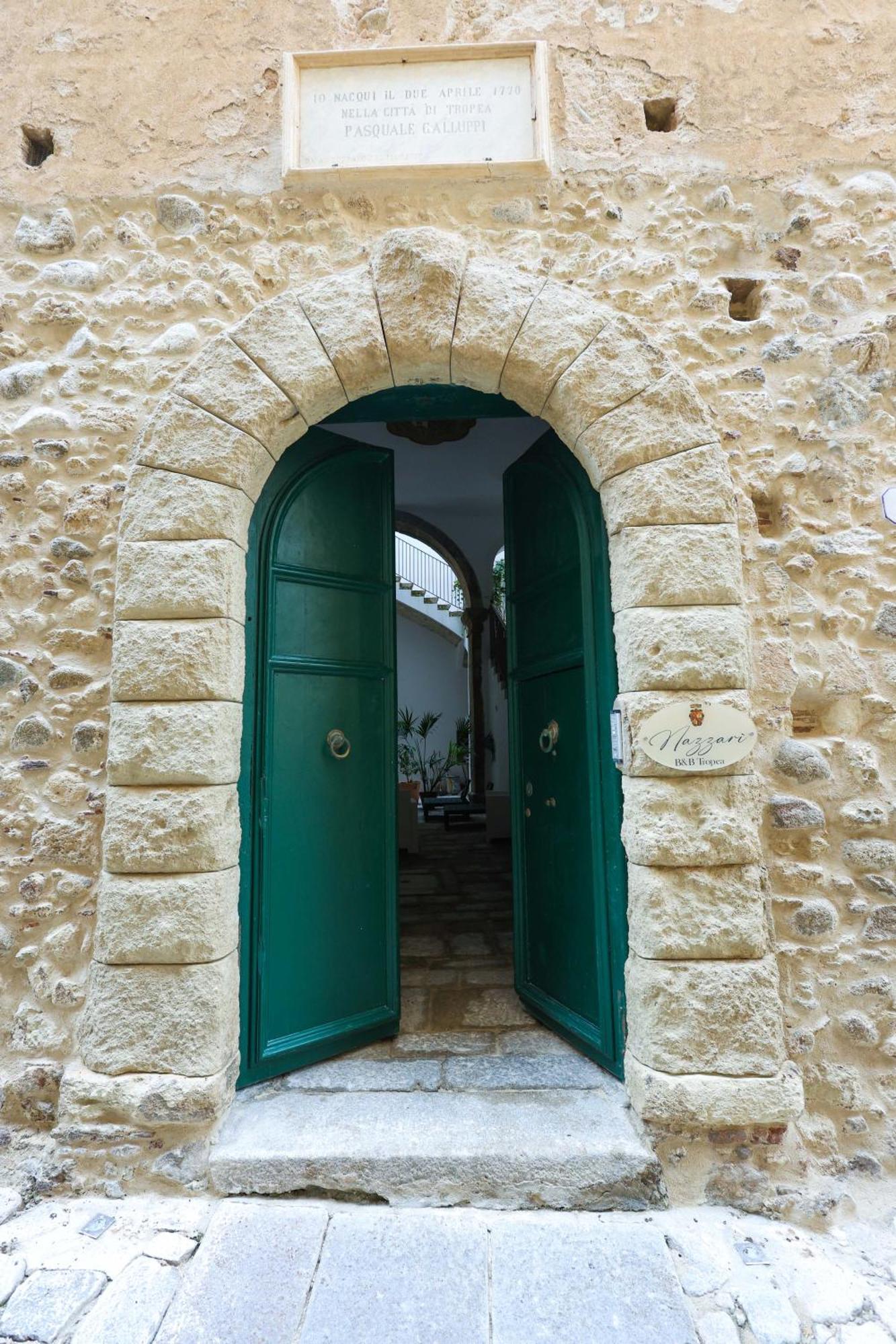 Nazzari B&B Tropea Exteriör bild